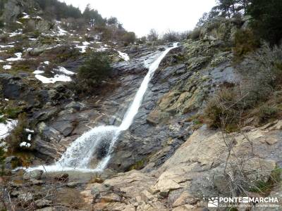 Chorro o Chorrera de San Mamés; guias senderismo; sierra madrid rutas;nieve en la sierra de madrid